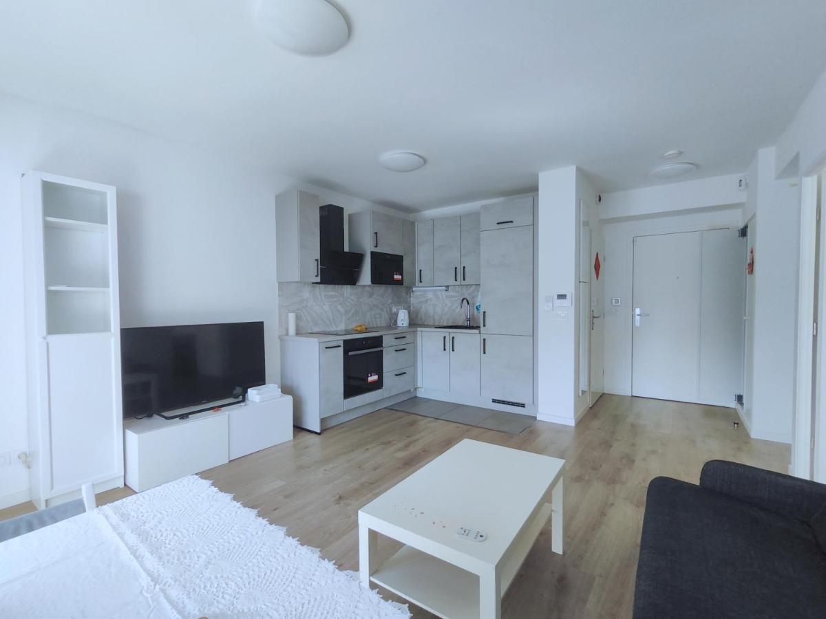 Cozy Sunshine Apartment With Balcony 4 Persons Max Ivry-sur-Seine Zewnętrze zdjęcie